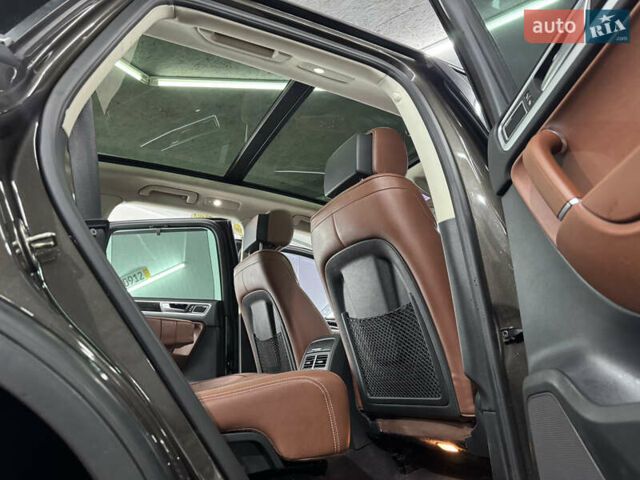 Сірий Фольксваген Туарег, об'ємом двигуна 3.6 л та пробігом 240 тис. км за 17800 $, фото 51 на Automoto.ua