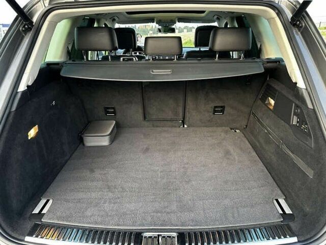 Серый Фольксваген Туарег, объемом двигателя 3 л и пробегом 139 тыс. км за 23200 $, фото 20 на Automoto.ua