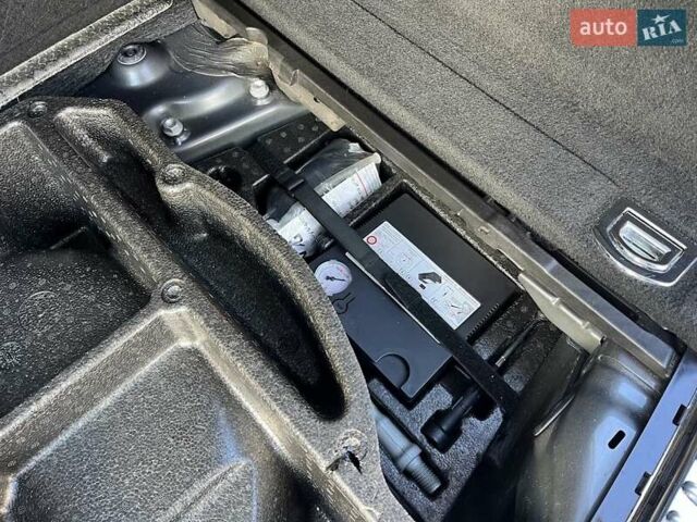 Серый Фольксваген Туарег, объемом двигателя 2.97 л и пробегом 191 тыс. км за 33999 $, фото 47 на Automoto.ua