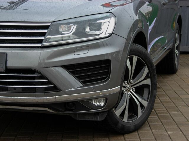 Сірий Фольксваген Туарег, об'ємом двигуна 3.6 л та пробігом 118 тис. км за 18500 $, фото 1 на Automoto.ua