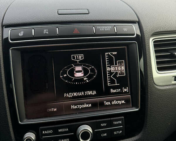 Сірий Фольксваген Туарег, об'ємом двигуна 2.97 л та пробігом 106 тис. км за 32800 $, фото 11 на Automoto.ua