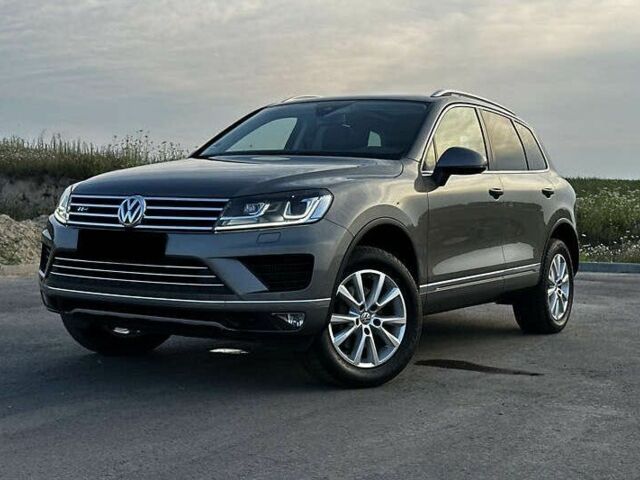 Серый Фольксваген Туарег, объемом двигателя 3 л и пробегом 139 тыс. км за 23200 $, фото 8 на Automoto.ua