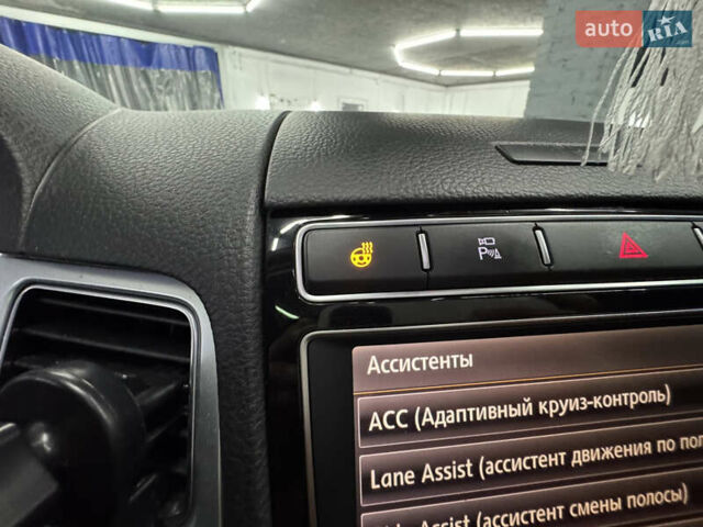 Сірий Фольксваген Туарег, об'ємом двигуна 3.6 л та пробігом 240 тис. км за 17800 $, фото 64 на Automoto.ua