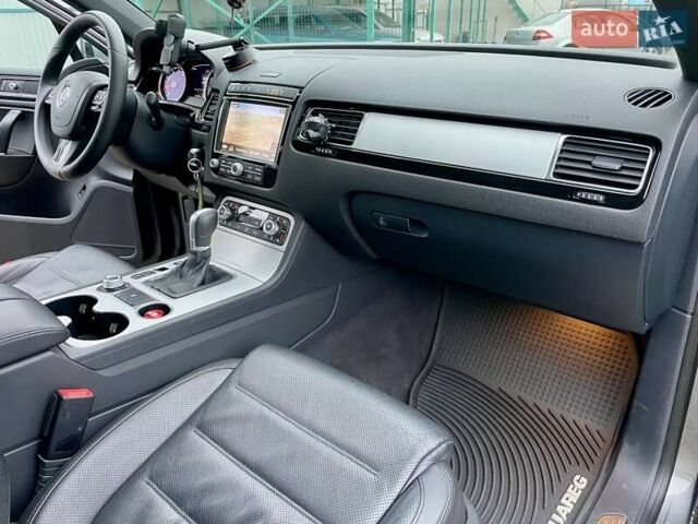 Серый Фольксваген Туарег, объемом двигателя 3.6 л и пробегом 134 тыс. км за 18999 $, фото 26 на Automoto.ua