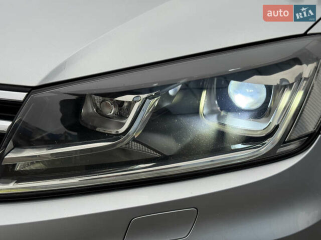 Сірий Фольксваген Туарег, об'ємом двигуна 3 л та пробігом 235 тис. км за 27500 $, фото 20 на Automoto.ua