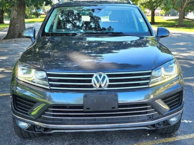 Сірий Фольксваген Туарег, об'ємом двигуна 3 л та пробігом 72 тис. км за 13600 $, фото 1 на Automoto.ua