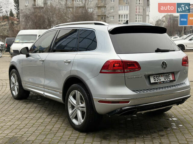 Сірий Фольксваген Туарег, об'ємом двигуна 3 л та пробігом 235 тис. км за 27500 $, фото 12 на Automoto.ua