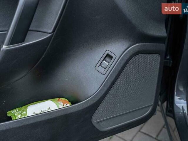 Фольксваген Туарег 2016 в Луцке на Automoto.ua Серый Фольксваген Туарег, объемом двигателя 2.97 л и пробегом 181 тыс. км за 35000 $, фото 26 на Automoto.ua