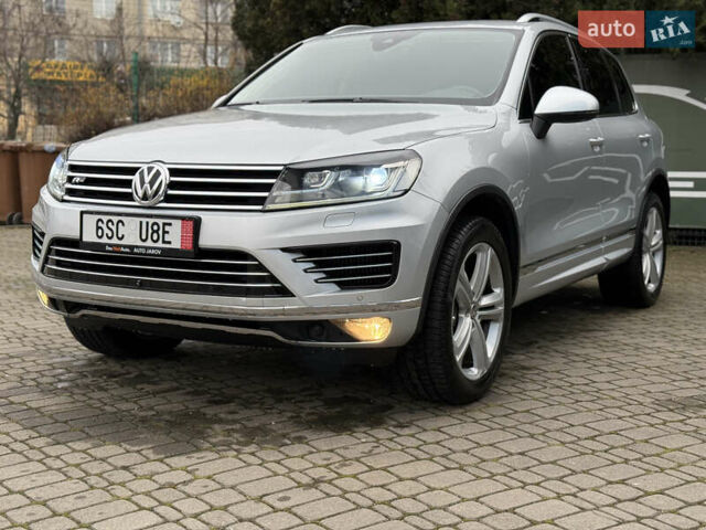 Сірий Фольксваген Туарег, об'ємом двигуна 3 л та пробігом 235 тис. км за 27500 $, фото 17 на Automoto.ua