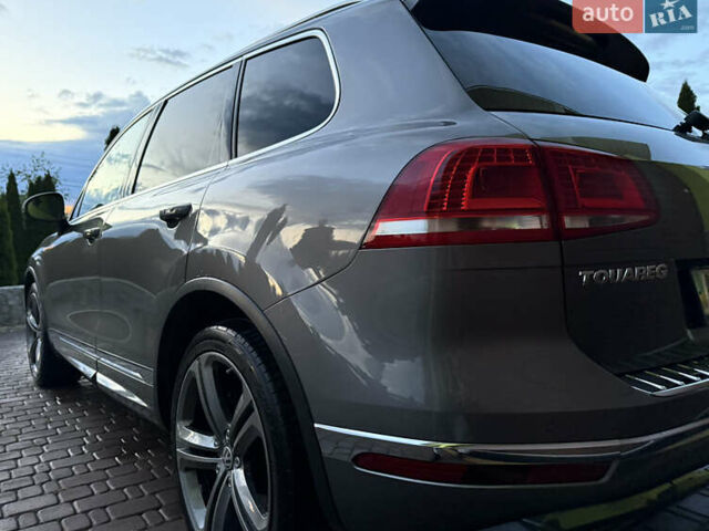 Серый Фольксваген Туарег, объемом двигателя 3 л и пробегом 267 тыс. км за 35000 $, фото 11 на Automoto.ua