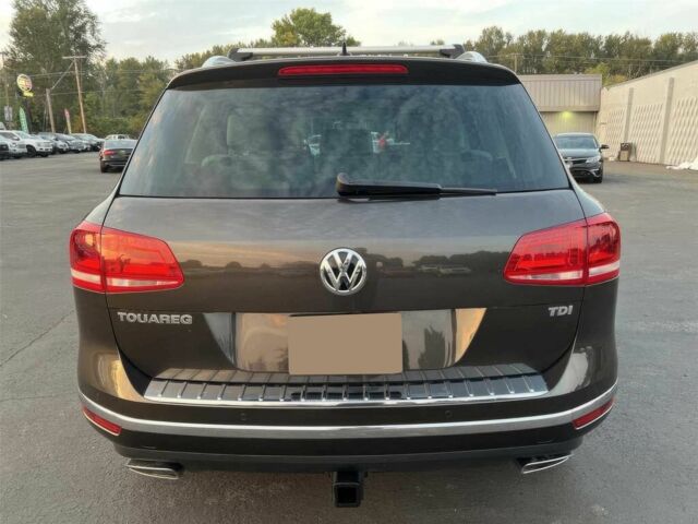 Серый Фольксваген Туарег, объемом двигателя 3 л и пробегом 77 тыс. км за 13600 $, фото 6 на Automoto.ua