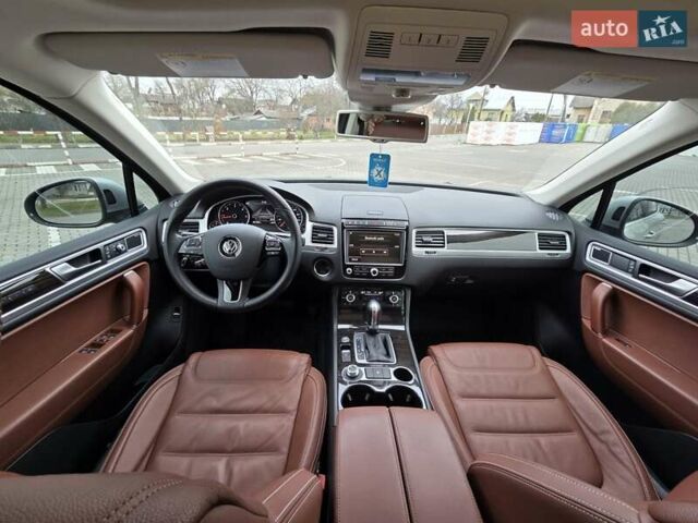 Серый Фольксваген Туарег, объемом двигателя 0 л и пробегом 265 тыс. км за 24900 $, фото 20 на Automoto.ua