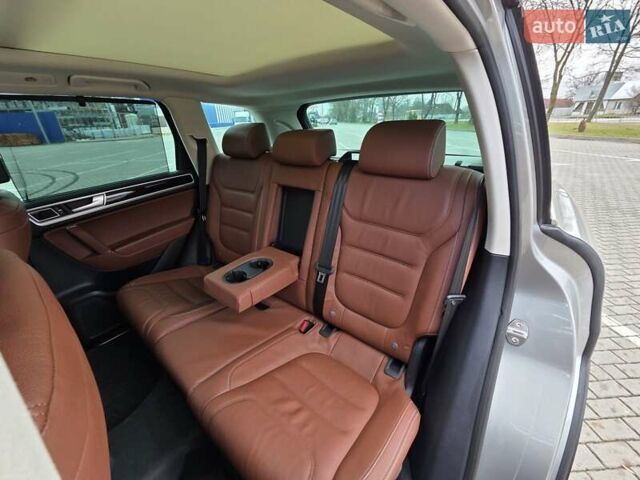 Серый Фольксваген Туарег, объемом двигателя 0 л и пробегом 265 тыс. км за 24900 $, фото 38 на Automoto.ua