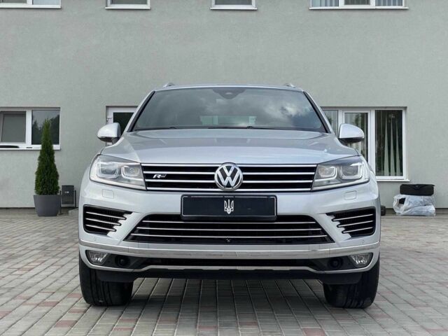 Серый Фольксваген Туарег, объемом двигателя 0 л и пробегом 155 тыс. км за 31000 $, фото 4 на Automoto.ua