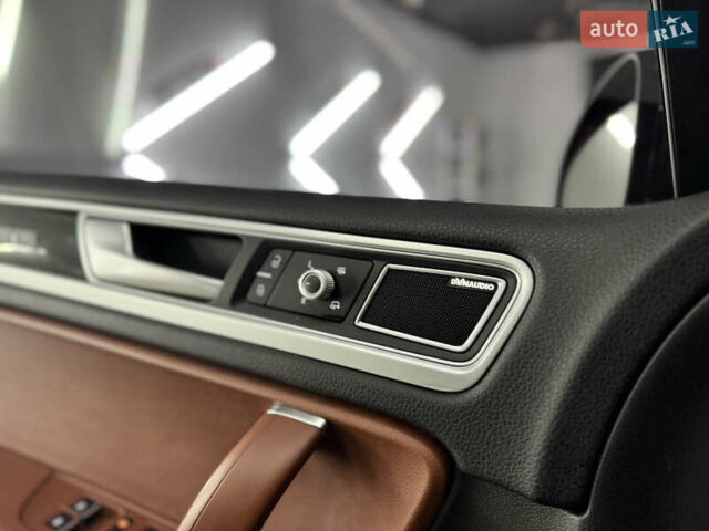 Сірий Фольксваген Туарег, об'ємом двигуна 3.6 л та пробігом 240 тис. км за 17800 $, фото 23 на Automoto.ua