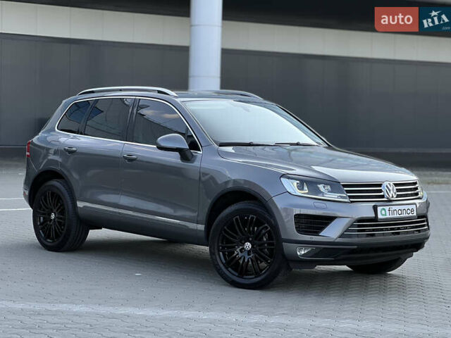 Фольксваген Туарег 2016 в Киеве на Automoto.ua Серый Фольксваген Туарег, объемом двигателя 3 л и пробегом 196 тыс. км за 21900 $, фото 10 на Automoto.ua