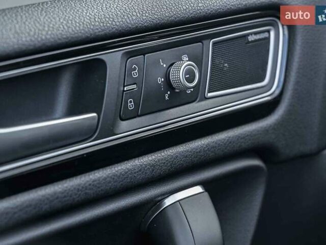 Фольксваген Туарег 2016 в Луцке на Automoto.ua Серый Фольксваген Туарег, объемом двигателя 2.97 л и пробегом 181 тыс. км за 35000 $, фото 22 на Automoto.ua