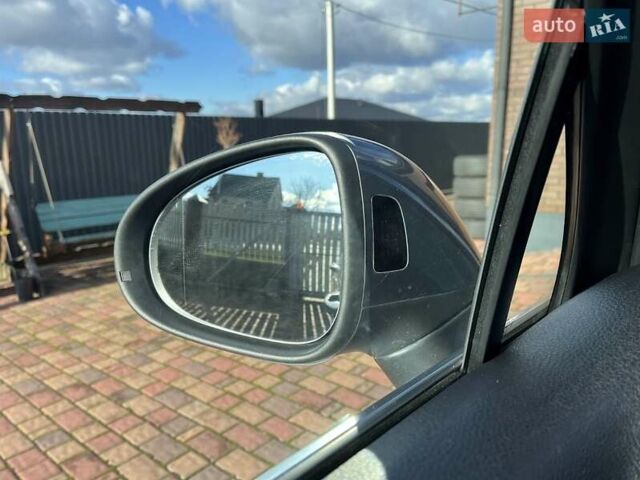 Серый Фольксваген Туарег, объемом двигателя 2.97 л и пробегом 191 тыс. км за 33999 $, фото 40 на Automoto.ua