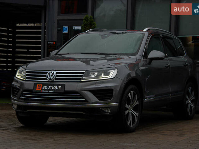 Серый Фольксваген Туарег, объемом двигателя 3.6 л и пробегом 118 тыс. км за 18500 $, фото 3 на Automoto.ua