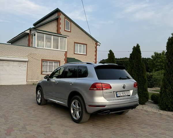 Серый Фольксваген Туарег, объемом двигателя 3 л и пробегом 149 тыс. км за 36000 $, фото 10 на Automoto.ua