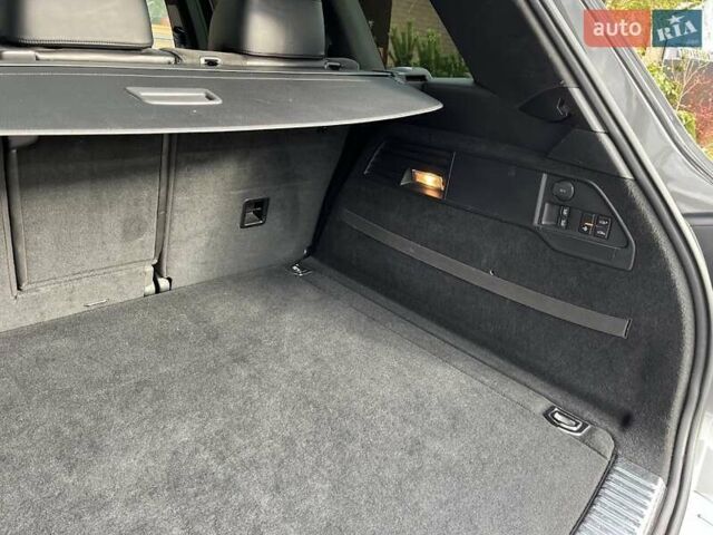 Серый Фольксваген Туарег, объемом двигателя 2.97 л и пробегом 191 тыс. км за 33999 $, фото 27 на Automoto.ua