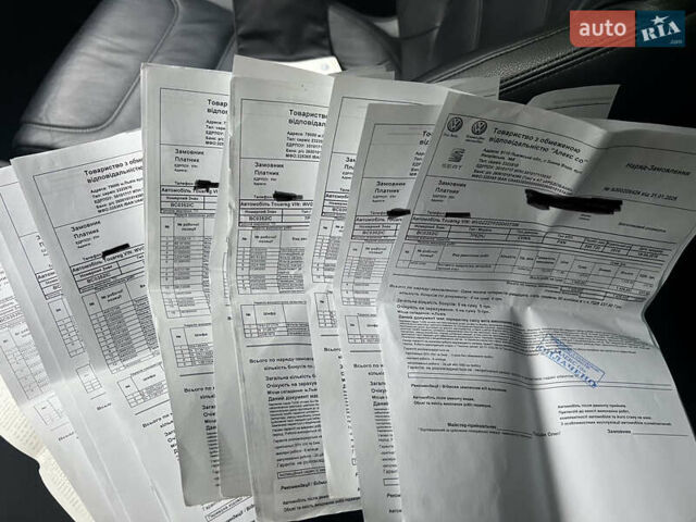 Серый Фольксваген Туарег, объемом двигателя 3 л и пробегом 250 тыс. км за 25900 $, фото 27 на Automoto.ua