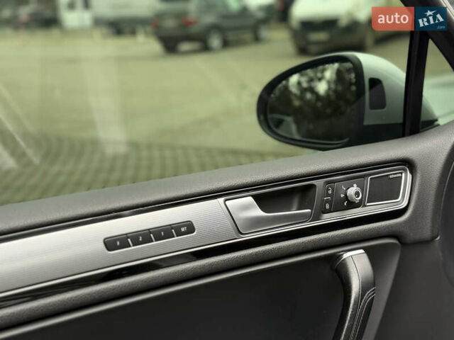 Сірий Фольксваген Туарег, об'ємом двигуна 3 л та пробігом 235 тис. км за 27500 $, фото 24 на Automoto.ua