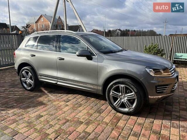 Серый Фольксваген Туарег, объемом двигателя 2.97 л и пробегом 191 тыс. км за 33999 $, фото 4 на Automoto.ua