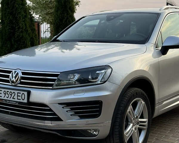 Серый Фольксваген Туарег, объемом двигателя 3 л и пробегом 149 тыс. км за 36000 $, фото 7 на Automoto.ua