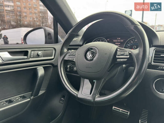 Серый Фольксваген Туарег, объемом двигателя 3.6 л и пробегом 240 тыс. км за 17700 $, фото 27 на Automoto.ua