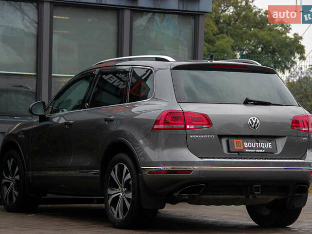 Серый Фольксваген Туарег, объемом двигателя 3.6 л и пробегом 118 тыс. км за 18500 $, фото 12 на Automoto.ua