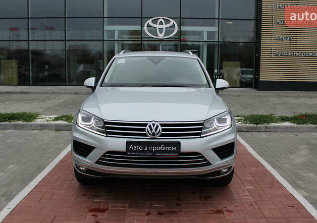Серый Фольксваген Туарег, объемом двигателя 2.97 л и пробегом 171 тыс. км за 28900 $, фото 1 на Automoto.ua