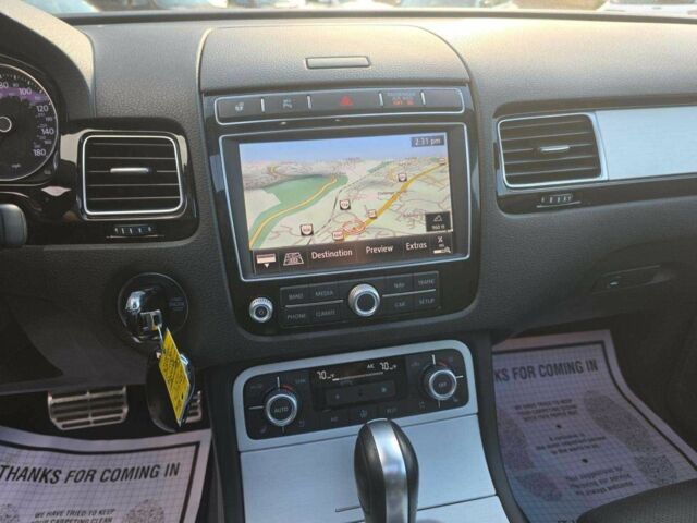 Сірий Фольксваген Туарег, об'ємом двигуна 0 л та пробігом 82 тис. км за 14000 $, фото 6 на Automoto.ua