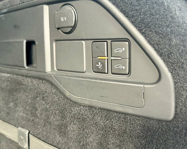 Серый Фольксваген Туарег, объемом двигателя 3 л и пробегом 230 тыс. км за 32000 $, фото 12 на Automoto.ua