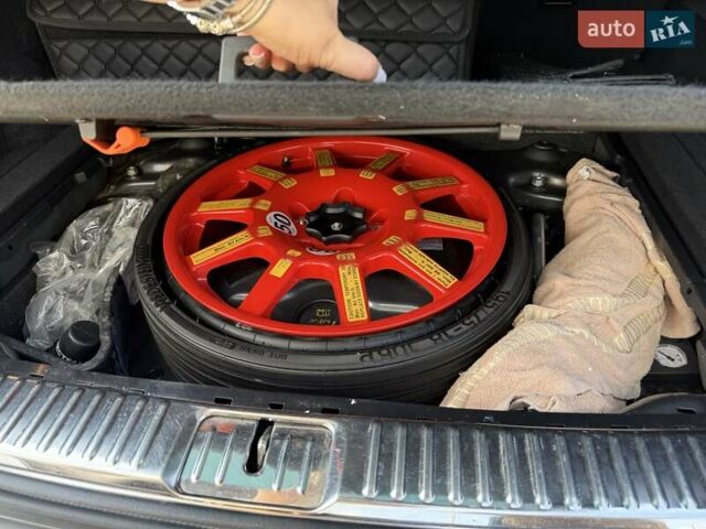 Серый Фольксваген Туарег, объемом двигателя 3 л и пробегом 242 тыс. км за 33000 $, фото 14 на Automoto.ua