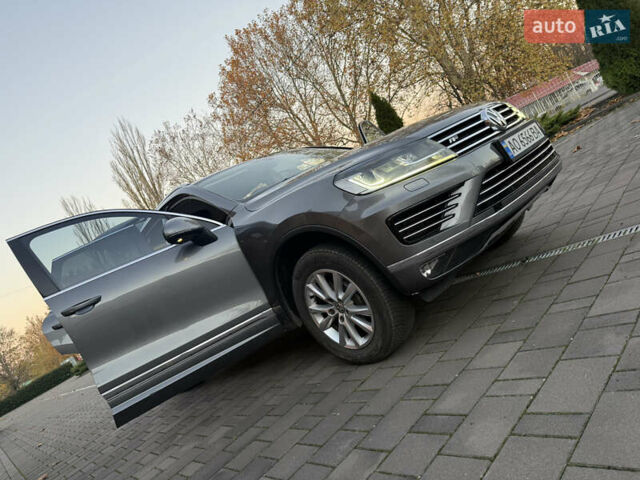 Серый Фольксваген Туарег, объемом двигателя 2.97 л и пробегом 139 тыс. км за 33900 $, фото 50 на Automoto.ua