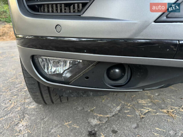 Серый Фольксваген Туарег, объемом двигателя 3 л и пробегом 123 тыс. км за 33333 $, фото 8 на Automoto.ua