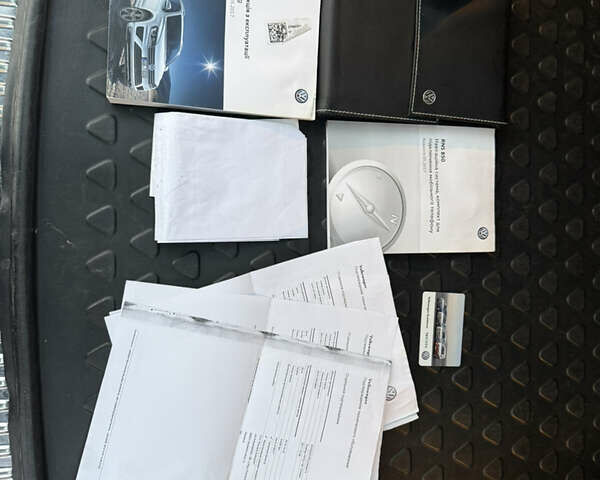 Серый Фольксваген Туарег, объемом двигателя 2.97 л и пробегом 139 тыс. км за 33900 $, фото 51 на Automoto.ua