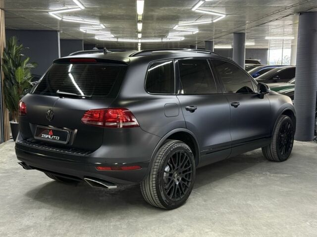 Серый Фольксваген Туарег, объемом двигателя 3 л и пробегом 162 тыс. км за 760 $, фото 8 на Automoto.ua