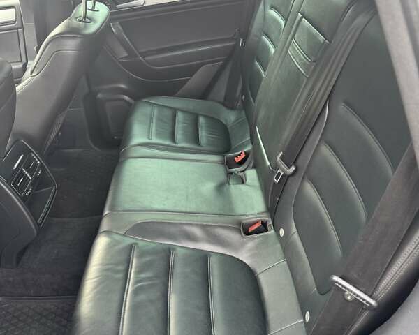 Серый Фольксваген Туарег, объемом двигателя 3.6 л и пробегом 115 тыс. км за 19500 $, фото 4 на Automoto.ua