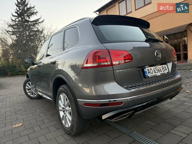 Серый Фольксваген Туарег, объемом двигателя 2.97 л и пробегом 139 тыс. км за 33900 $, фото 14 на Automoto.ua