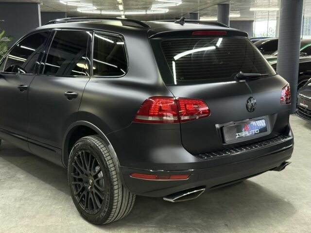 Серый Фольксваген Туарег, объемом двигателя 3 л и пробегом 162 тыс. км за 760 $, фото 13 на Automoto.ua