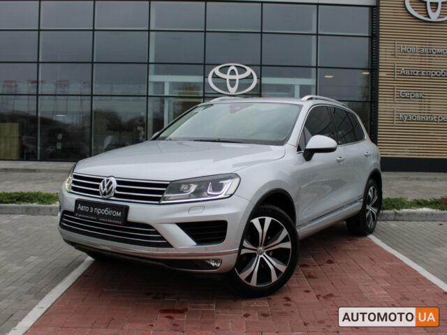 Сірий Фольксваген Туарег, об'ємом двигуна 3 л та пробігом 171 тис. км за 28900 $, фото 2 на Automoto.ua