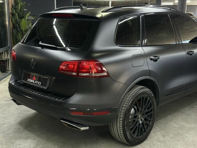 Серый Фольксваген Туарег, объемом двигателя 3 л и пробегом 162 тыс. км за 760 $, фото 9 на Automoto.ua