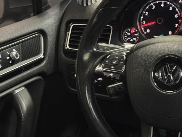 Серый Фольксваген Туарег, объемом двигателя 3.6 л и пробегом 240 тыс. км за 18999 $, фото 14 на Automoto.ua