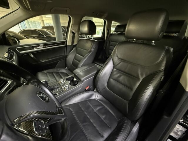 Серый Фольксваген Туарег, объемом двигателя 3 л и пробегом 162 тыс. км за 760 $, фото 16 на Automoto.ua