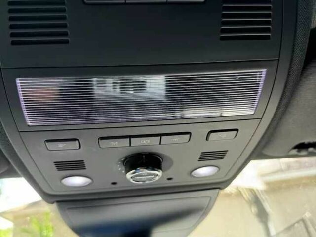 Серый Фольксваген Туарег, объемом двигателя 3.6 л и пробегом 76 тыс. км за 4900 $, фото 12 на Automoto.ua