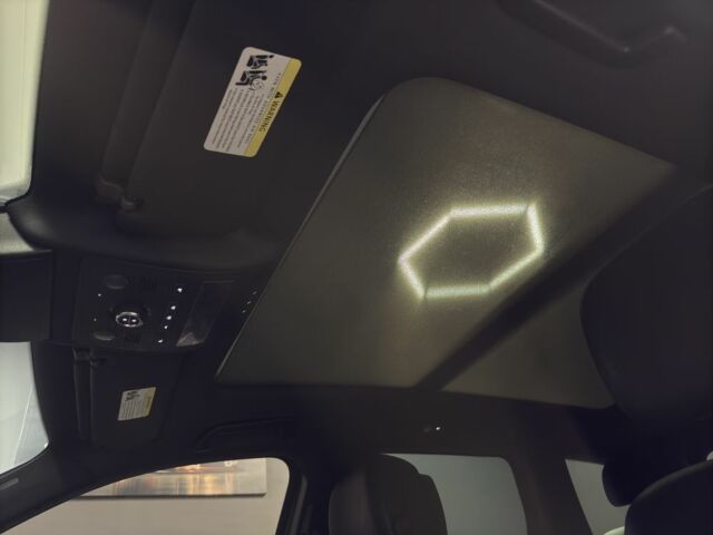 Серый Фольксваген Туарег, объемом двигателя 3.6 л и пробегом 240 тыс. км за 18999 $, фото 19 на Automoto.ua