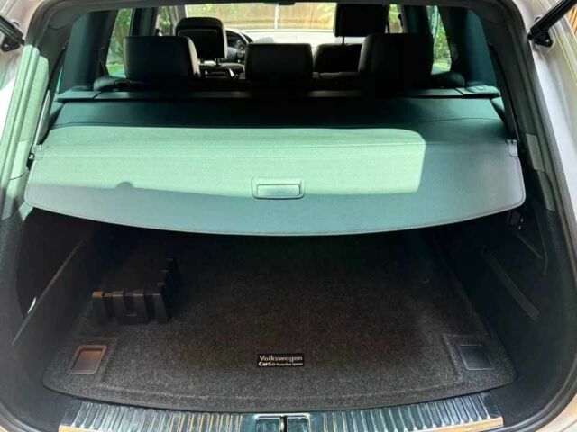 Серый Фольксваген Туарег, объемом двигателя 3.6 л и пробегом 76 тыс. км за 4900 $, фото 23 на Automoto.ua