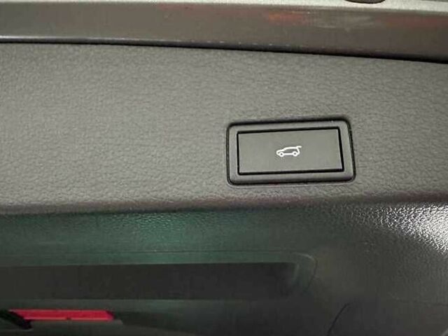 Серый Фольксваген Туарег, объемом двигателя 3 л и пробегом 130 тыс. км за 24000 $, фото 20 на Automoto.ua